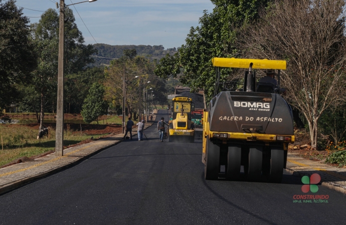 Foi iniciado o Recape Asfáltico na Rua Independência no Distrito do Portão Ocoí em Missal