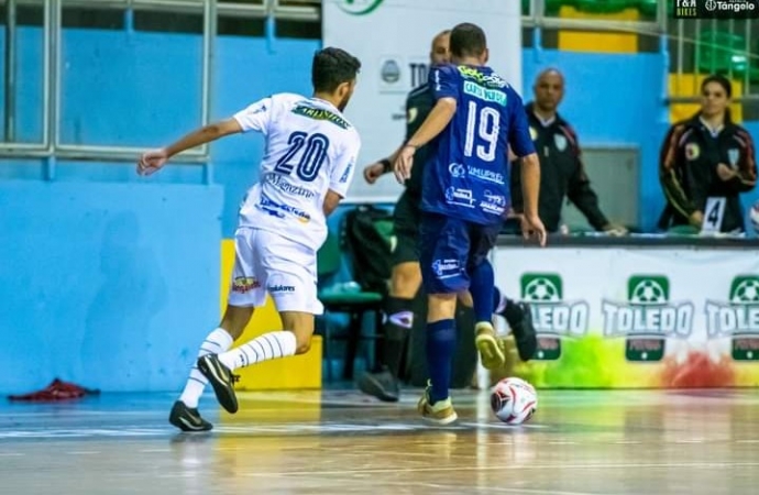 Fora de casa, Santa Helena Futsal cede empate, mas permanece na liderança do grupo