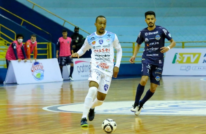 Foz Cataratas Poker Futsal joga em Pato Branco nesta segunda-feira