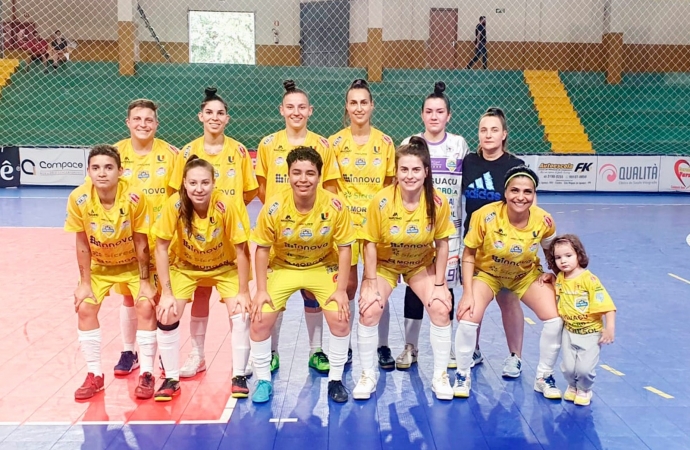 Futsal feminino garante vaga para as semifinais do Campeonato Paranaense da Série Prata