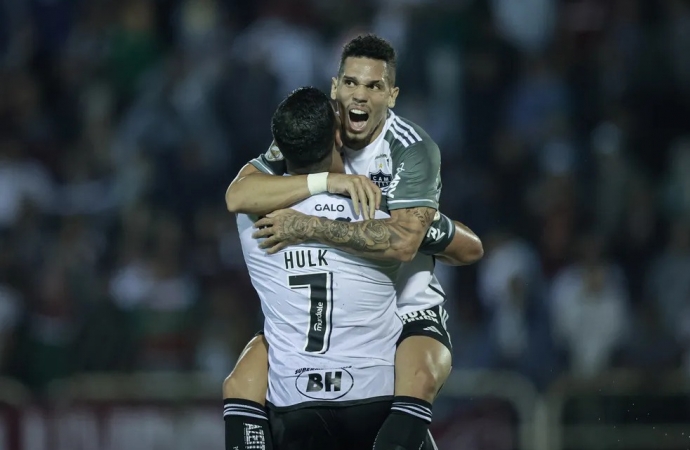 Galo sai na frente, mas leva empate do Fluminense na estreia de Felipão