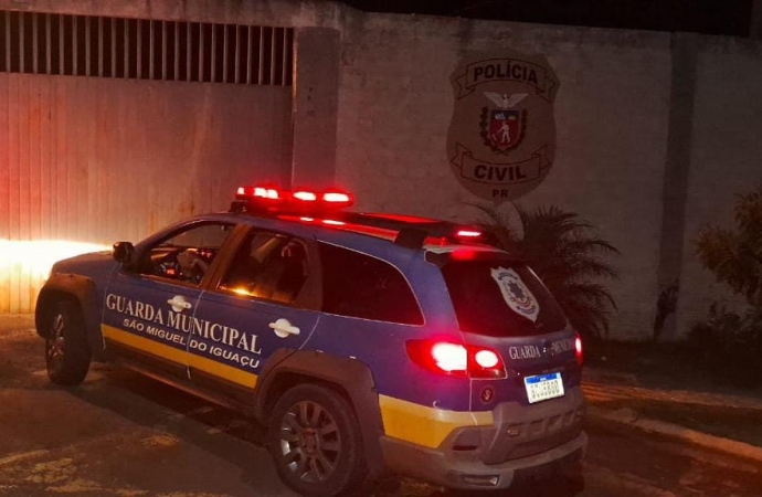 GM de São Miguel do Iguaçu, prende homem após agredir mulher em via pública