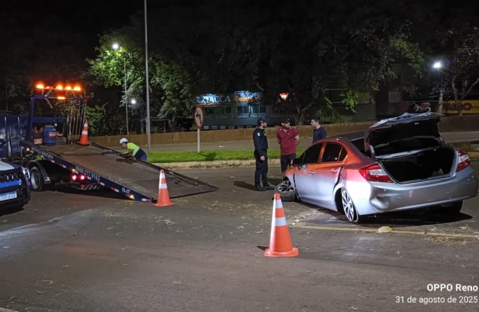 GM de São Miguel do Iguaçu presta apoio a condutor e passageiro após colisão na BR 277