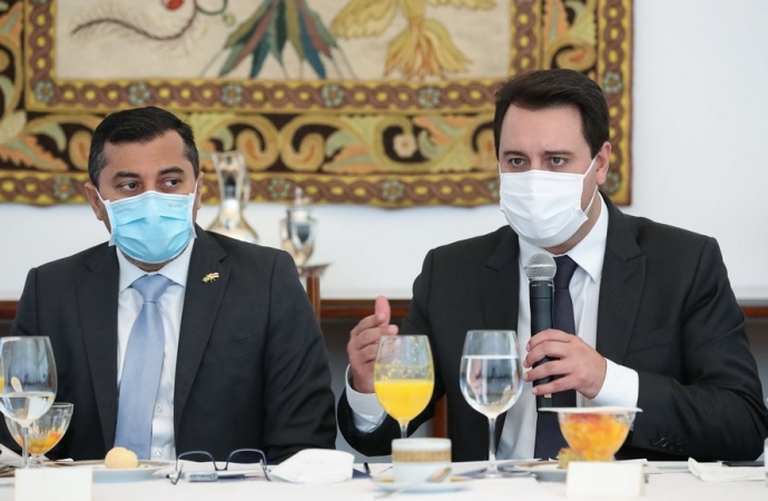 Governador participa da criação de comitê nacional para enfrentamento da pandemia
