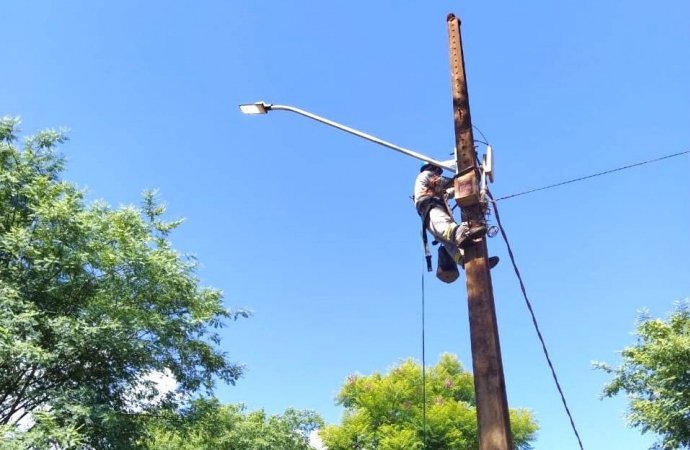 Governo de São Miguel do Iguaçu inicia substituição das lâmpadas da iluminação pública por LED