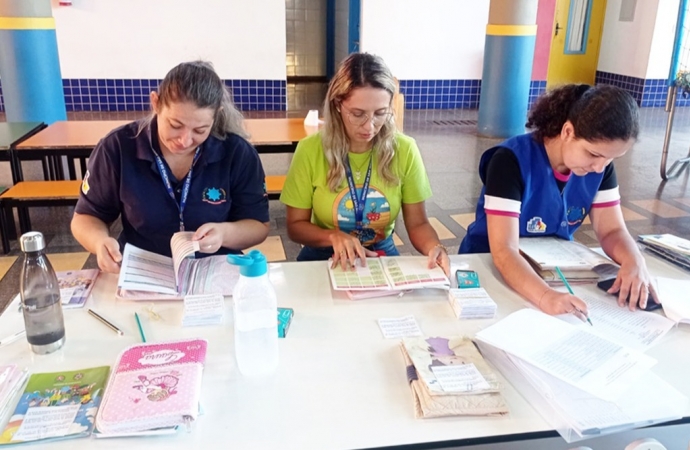 Governo Municipal inicia visita aos CMEI’s para verificar cadernetas de vacinação das crianças