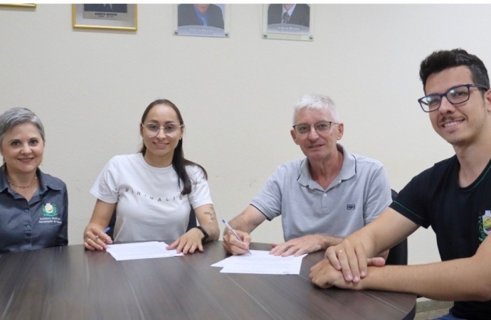 Serranópolis do Iguaçu: Governo Municipal recebe nova fisioterapeuta concursada