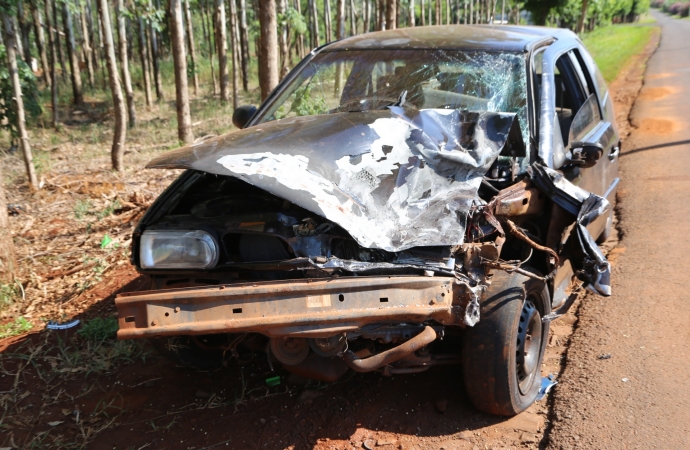 Acidente em Itaipulândia, entre veículo e motocicleta, deixa duas jovens gravemente feridas