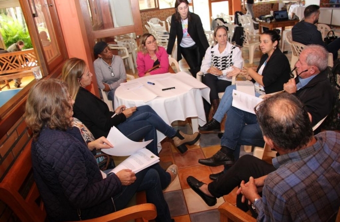 Grupo de Missal participa da reunião para atualização do Plano Paraná Turístico 2026
