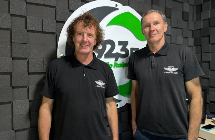 Grupo G4 faz lançamento da regravação da música “Frio da Madrugada” no programa Misturadão da Costa Oeste 92,3