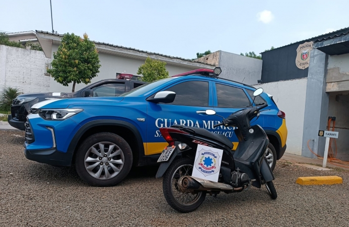 Guarda Municipal de São Miguel do Iguaçu recupera motocicleta roubada e efetua prisão