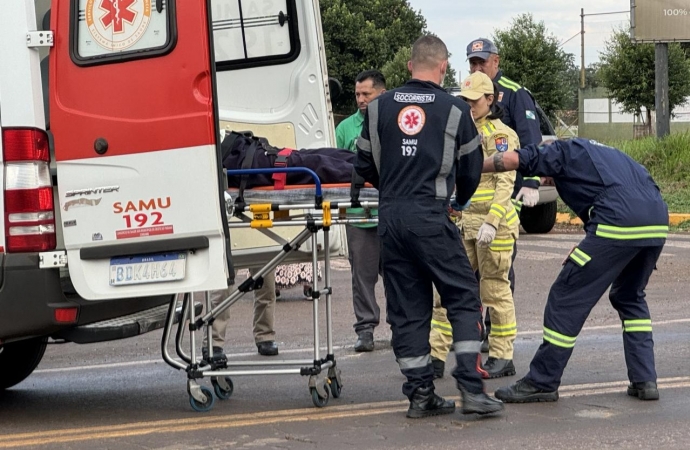 Homem é atropelado e veículo foge do local em Santa Helena