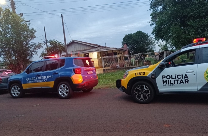 Homem é morto a tiros por dupla encapuzada dentro de casa em São Miguel do Iguaçu (PR)