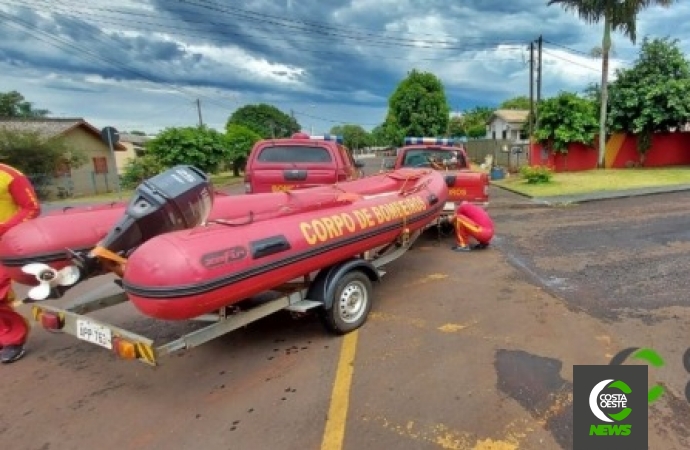 Homem morre afogado após barco virar no Lago de Itaipu