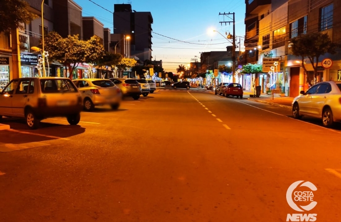 Horário especial do comércio de São Miguel para o Natal começa no sábado (18)