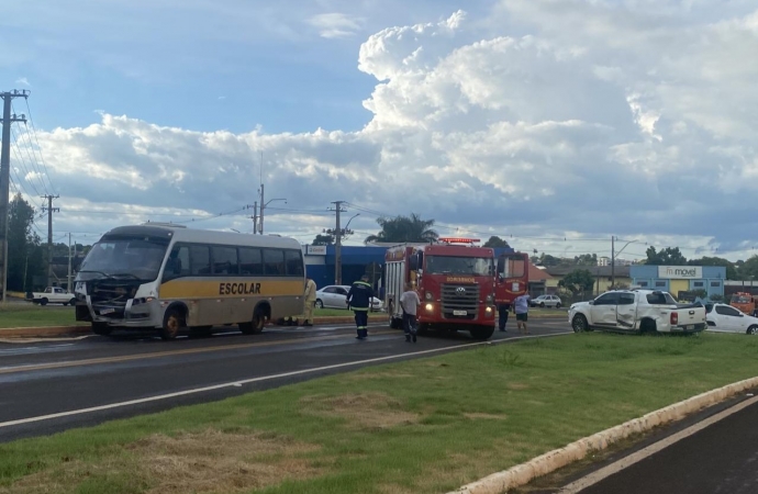 Idoso fica ferido em acidente no trevo de acesso à Santa Helena