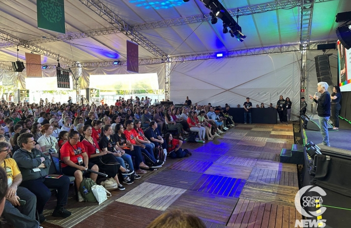 Iguassu Inova: Caco Barcellos fala sobre carreira e aconselha público a ter