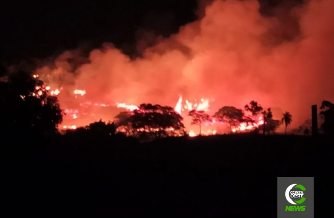 Incêndio atinge vegetação na Serra do Mico em São Miguel do Iguaçu