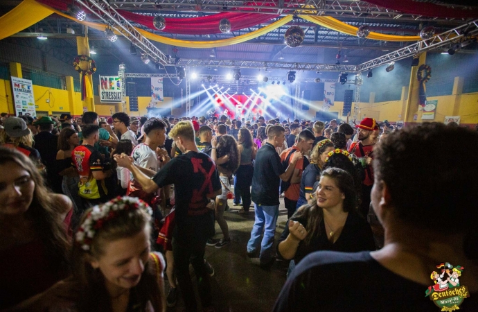 Ingressos para o sábado da 19ª Deutsches Fest de Missal estão à venda