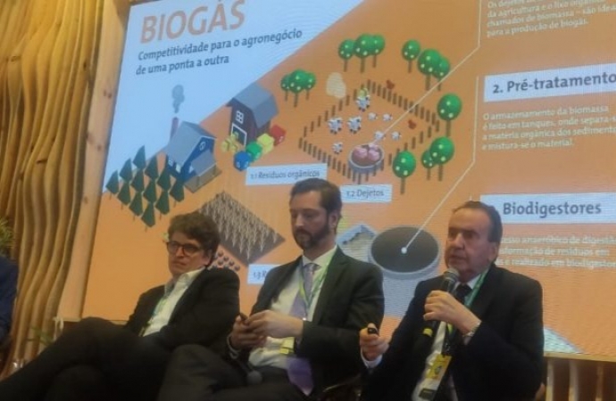 Iniciativas da Lar Cooperativa para a sustentabilidade do agronegócio são destaques em congresso nacional