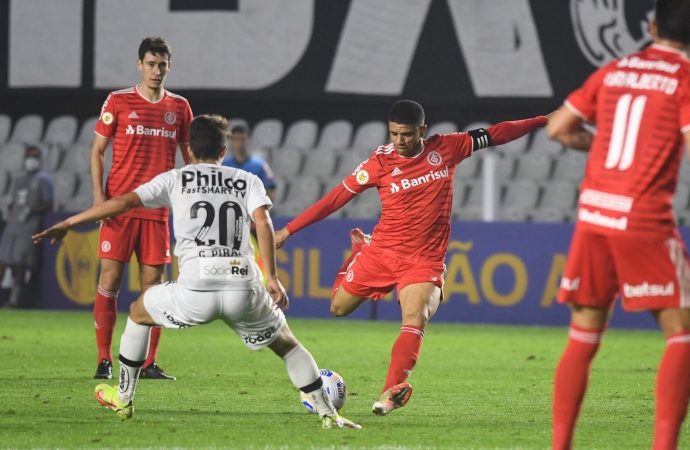 Inter busca empate com o Santos no fim do jogo