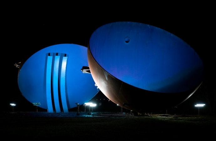Itaipu adere ao Novembro Azul com campanhas internas e iluminação de edificações da usina