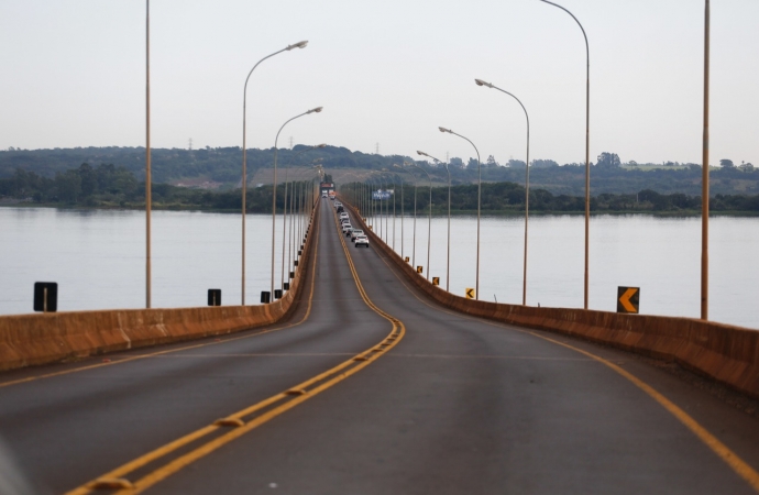Itaipu e governo estadual dão início à revitalização da ponte de Guaíra