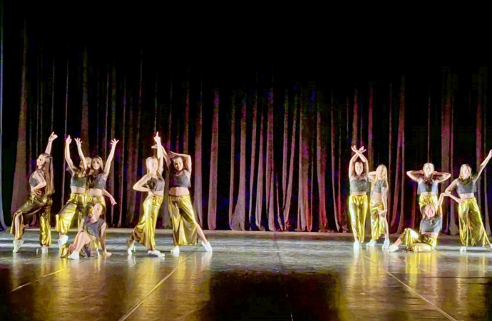 Itaipulândia brilha no 33º Festival de Dança de Cascavel uma noite de arte e expressão