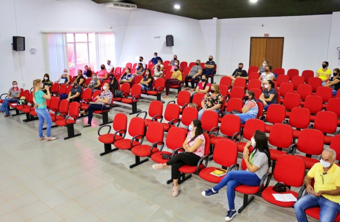 Itaipulândia: Secretaria de Saúde promove formação para professores da Rede Pública Municipal de Ensino