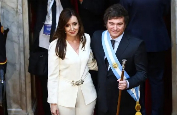 Javier Milei toma posse como novo presidente da Argentina