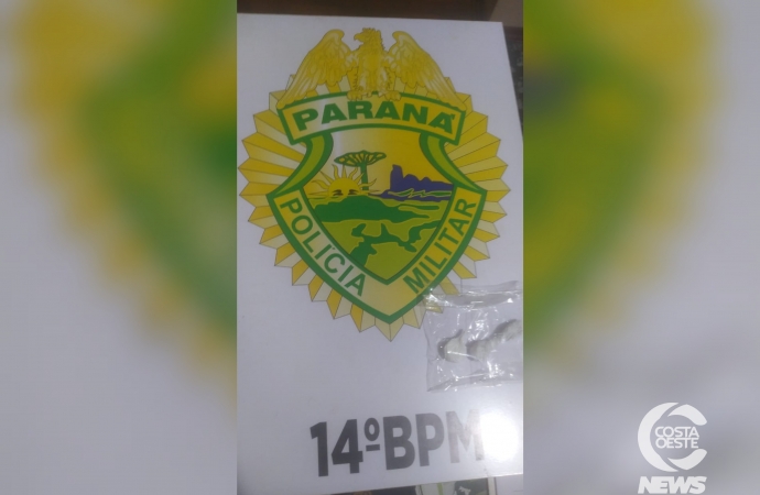 Jovem é detido pela PM com buchas de cocaína em Itaipulândia
