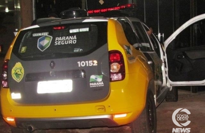 Ladrões assaltam residência de vereadora em Santa Helena e levam camionete; família foi trancada no banheiro