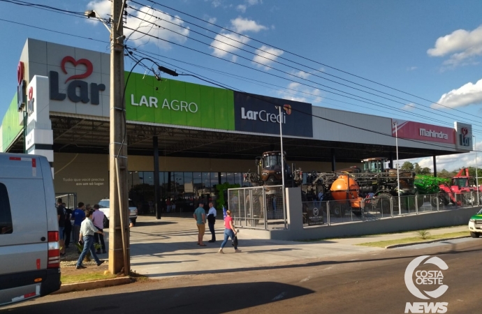 Lar inaugura loja em novo conceito para Lar Máquinas, Lar Agro e LarCredi