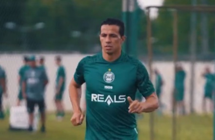 Leandro Damião é relacionado pela primeira vez no Coritiba e fala em fazer história