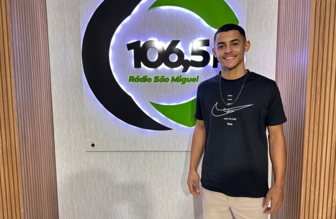 Maicon Sergel evita cirurgia e Carlinhos assume o gol do São Miguel Futsal contra o Renascença