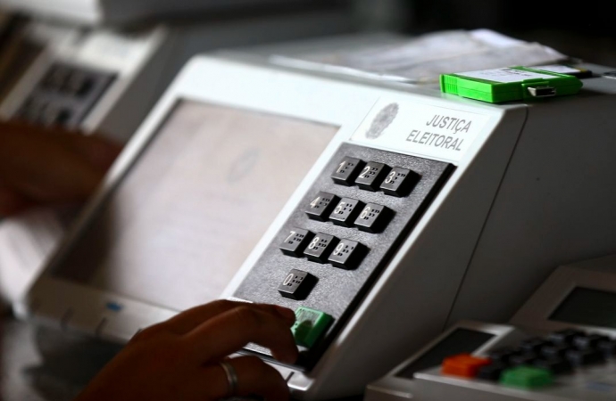 Mais de 156 milhões de brasileiros vão às urnas neste domingo, 02