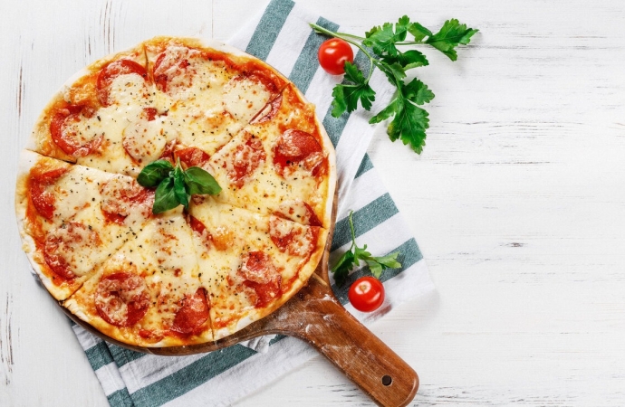 Massa de pizza super fácil com 3 ingredientes