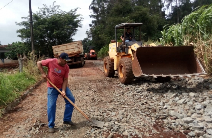 Secretaria de Obras de Matelândia segue realizando os trabalhos