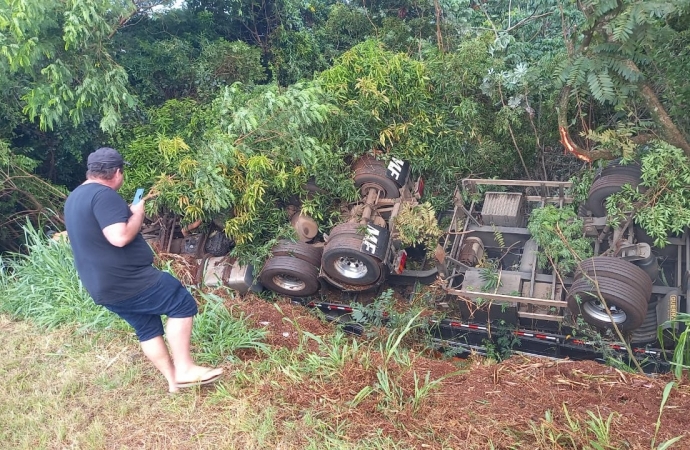 Medianeira: Motorista de carreta morre na BR 277