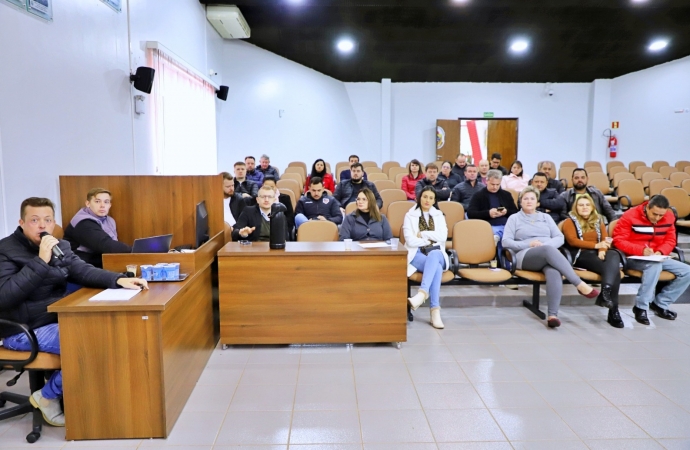 Metas fiscais do 1º quadrimestre foram apresentadas e discutidas em Itaipulândia