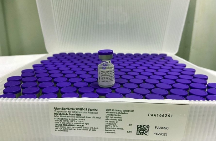 Ministério da Saúde confirma nova remessa com 220,9 mil vacinas contra Covid-19; parte chega nesta quinta