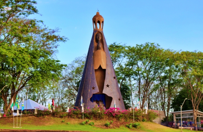 Monumento de Nossa Senhora Aparecida  espera 50 mil turistas na Semana da Padroeira