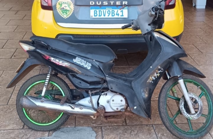 Motocicleta com sinais de identificação adulterados e condutor sem habilitação são flagrados no Paraná