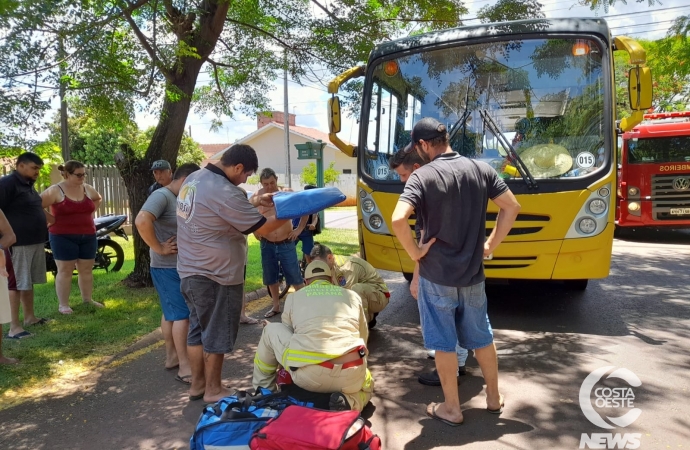 Motociclista é arrastado após acidente com ônibus em Santa Helena