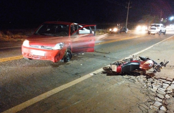 Motociclista é encaminhado ao hospital após forte colisão em Santa Helena