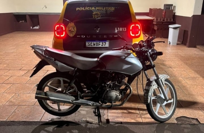 Motociclista é flagrado sem habilitação e com veículo irregular em São Miguel do Iguacu