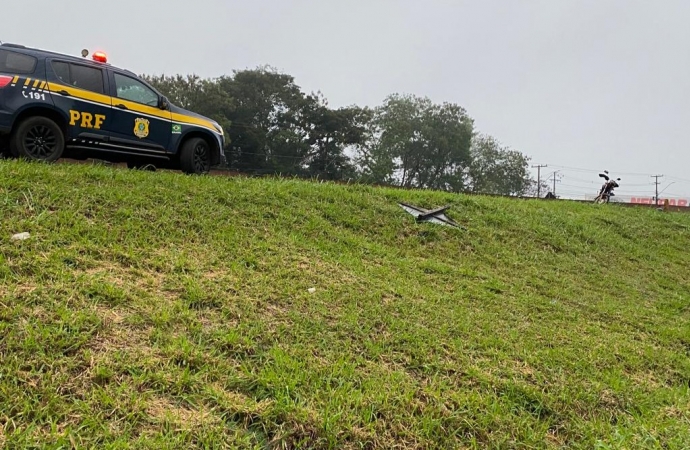 Motociclista perde controle da direção e sofre acidente na BR 277, em São Miguel do Iguaçu