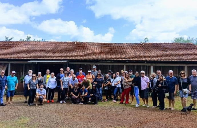 Motorhomeiros conhecem o turismo rural em Santa Helena