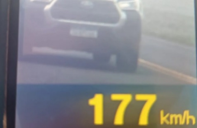 Motorista é flagrado a 177 km/h em rodovia no Paraná