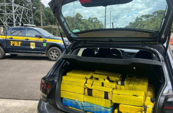 Motorista é preso traficando 170 kg de maconha na BR 277